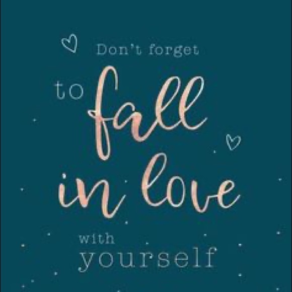 Meet your Posher, Erika - Picture 1 of 1